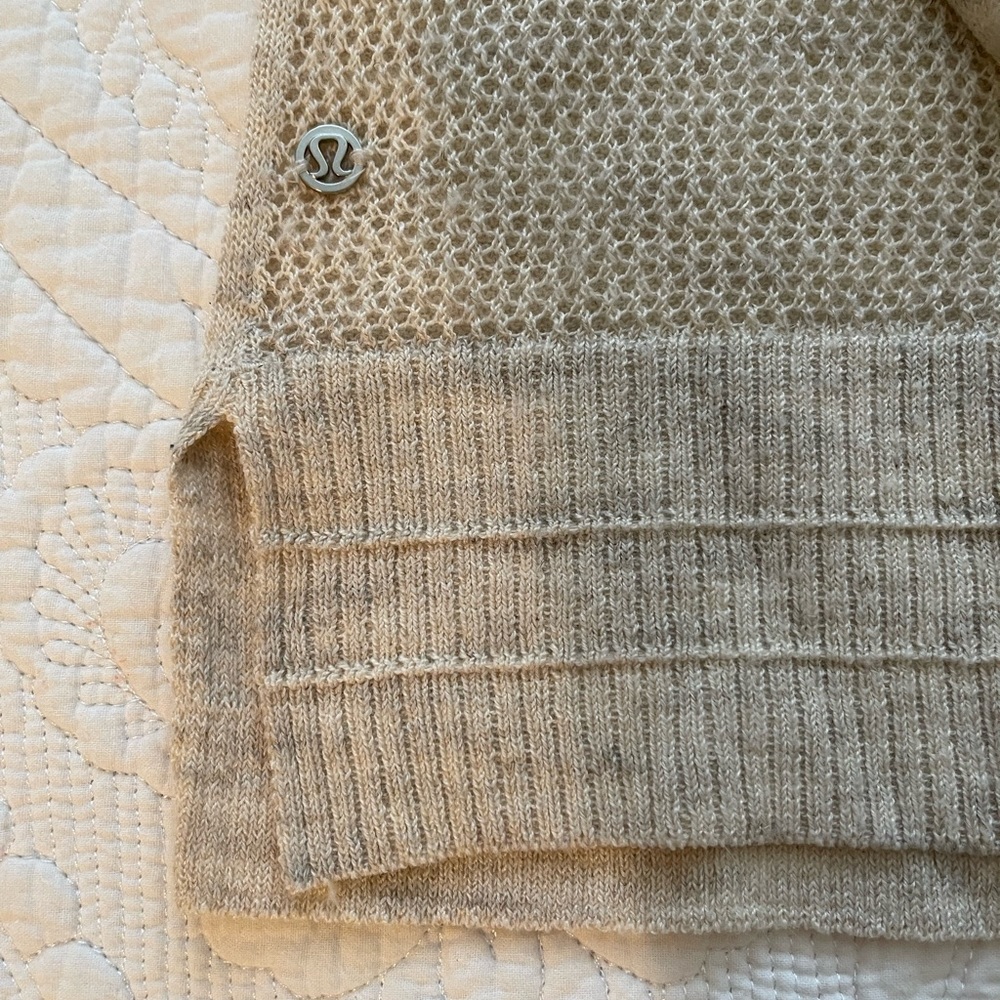 Lululemon cream sweater - Picture 6 of 7